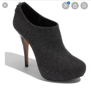 Vince Camuto bootie